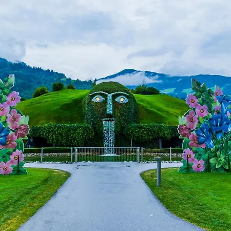 Daire New Two-bedroom In The Old Town Hall in Tirol