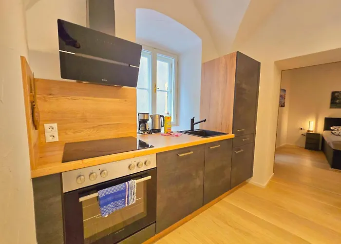 New Two-bedroom In The Old Town * Hall in Tirol